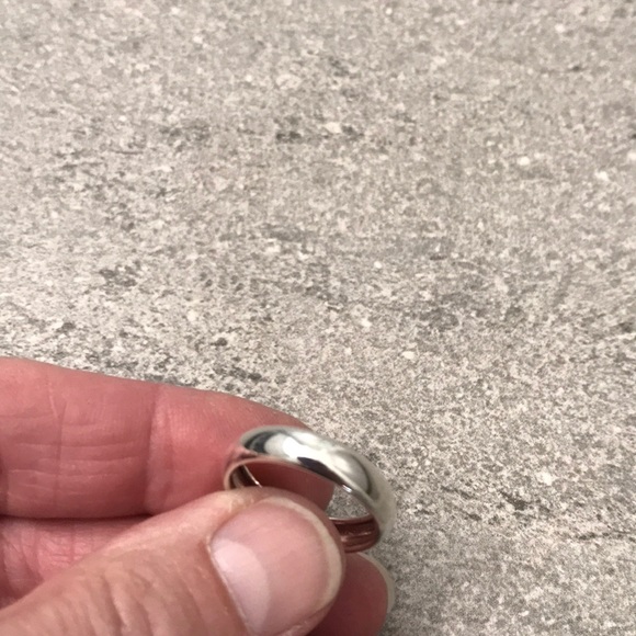 Jewelry - Sterling silver band